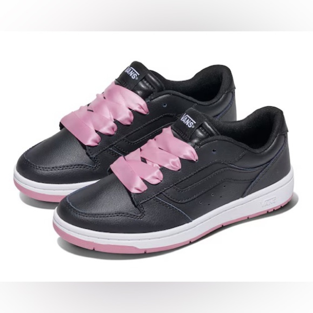Vans Ryland Low-Top Leather Sneakers in Black & Pink NIB - Picture 2 of 7